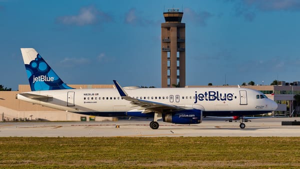 A JetBlue Airbus A320 on the tarmac